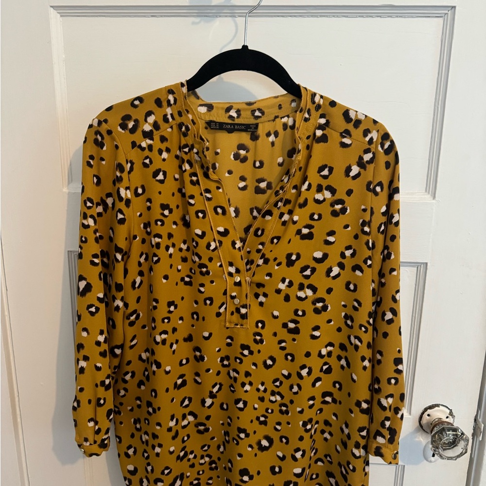 Zara print blouse, like new!